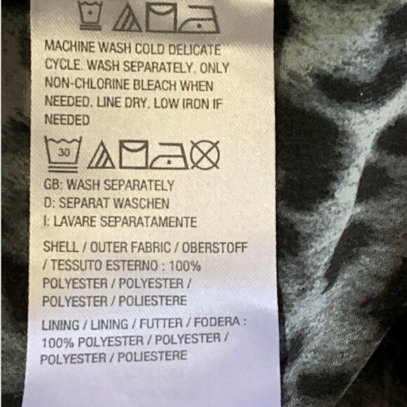 Belle by Kim Gravel Leopard Print V-Neck Tunic Top Sz XS 19277 - Picture 6 of 6